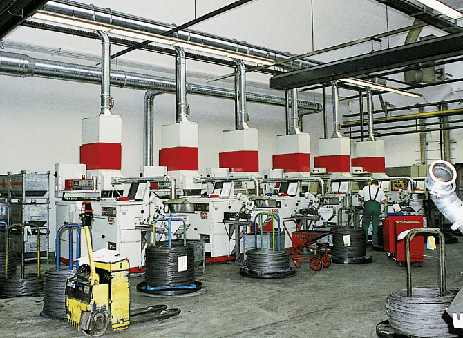 Emulsion separation for a bolt production line