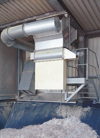 Screening separator for production rejects