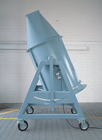 Mobile axial-flow fan with special nozzle and tilting device for rotary kiln shell cooling 