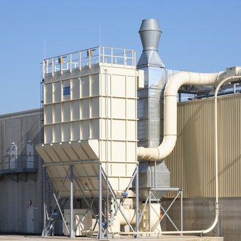 Filter with jet cleaning