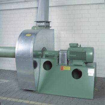 Centrifugal fan with sound and heat insulation