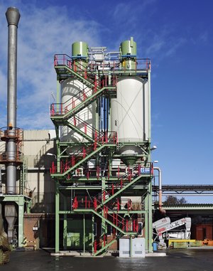 High-pressure conveyor system for substitute fuels