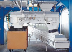 Conveyor system for process waste
