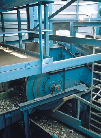 Magnetic drum to separate ferrous metals from non-ferrous mixed fraction